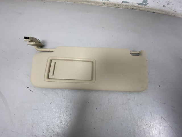 Козирок сонцезахисний автомобіля 8W0857551AARS8 VAG