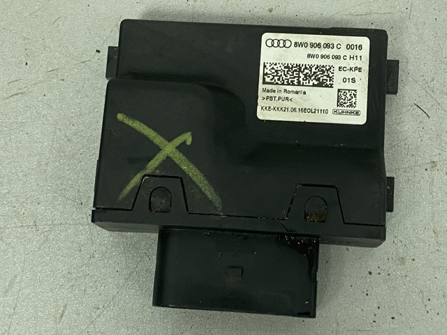 Модуль управління (ЕБУ) паливного насоса 8W0906093C VAG