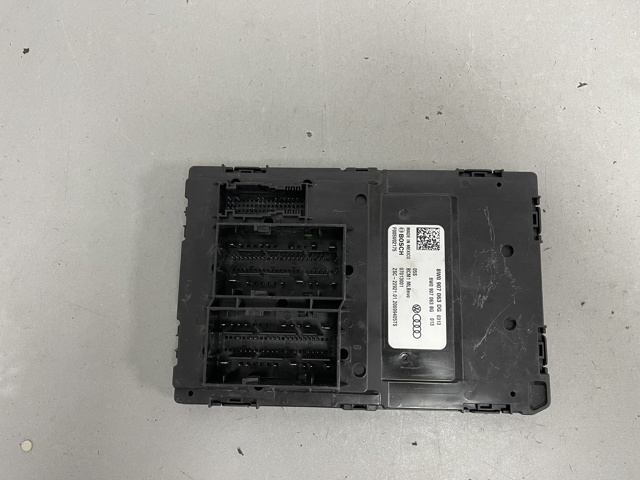 Блок управління бортової мережі 8W0907063DG VAG