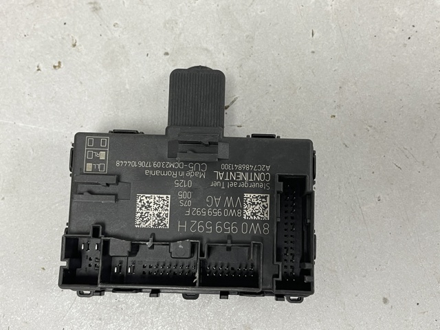 Блок комфорту передніх дверей 8W0959592H VAG