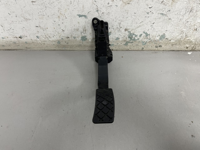 Педаль газу (акселератора) 8W1723523A VAG