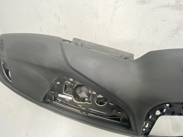 Передня панель 8W1857001L VAG