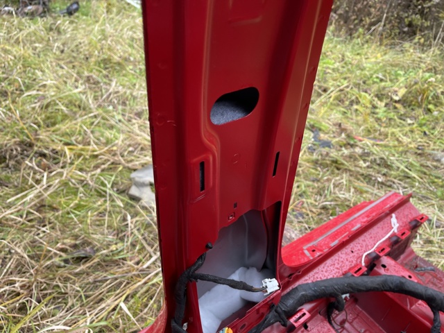 Отвір передніх лівих дверей 8W5809839A VAG