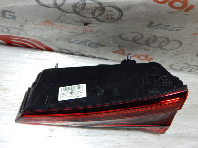 Стоп задній 8W5945094G VAG