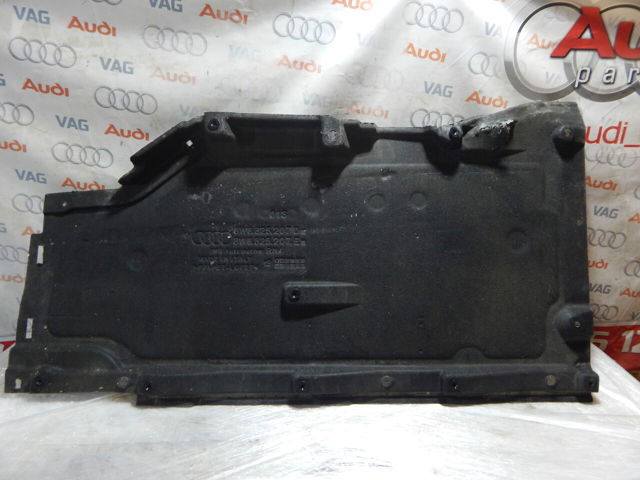 Захист днища, лівий 8W6825207D VAG