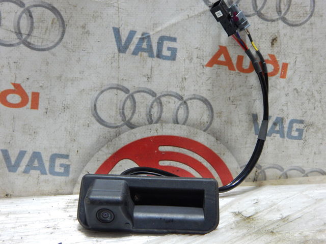 Камера системи забезпечення видимості 8W8827566D VAG