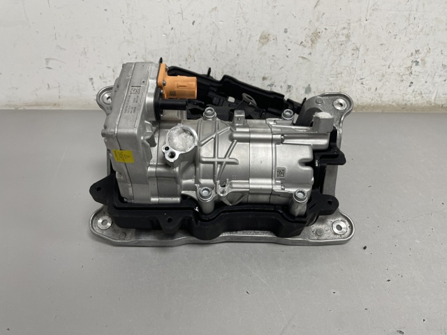 Компресор системи кондиціювання 95C816797C VAG