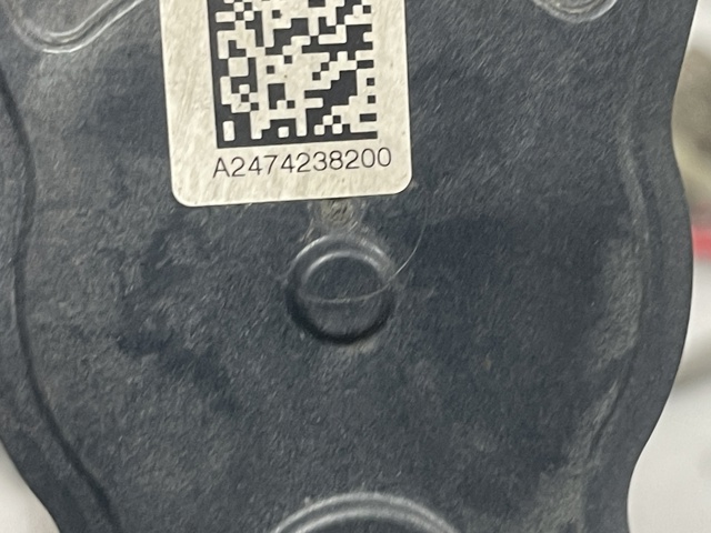 Мотор приводу гальмівного супорта заднього стояночної системи A0001500300 MERCEDES