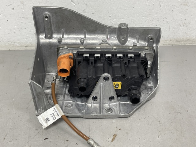 Електропідігрівач охолоджуючої рідини A0008358103 MERCEDES