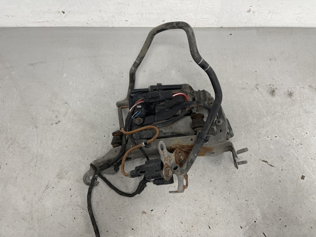 Компресор підкачки амортизаторів A0993200004 MERCEDES