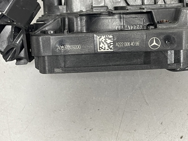 Замок задніх дверей, правих A0997309200 MERCEDES