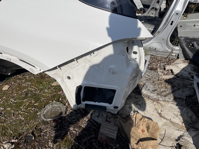 Бічна частина задня ліва A1676303303 MERCEDES