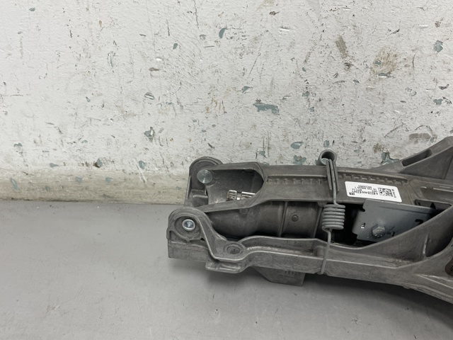 Колонка рульова A2054608901 MERCEDES