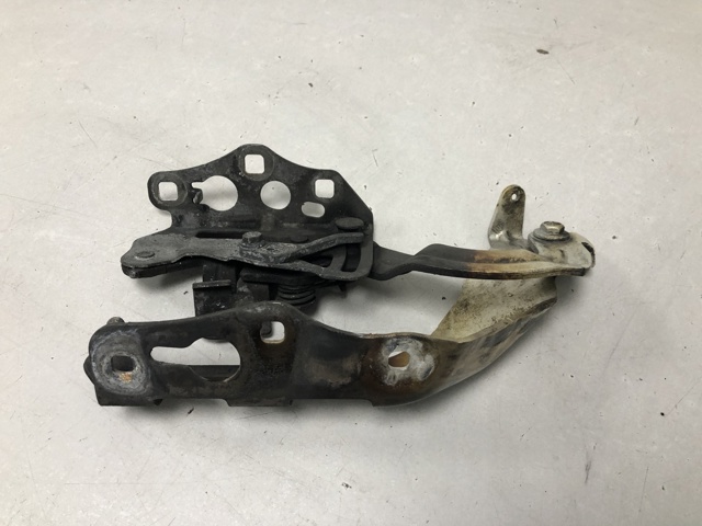 Петля капота, права A2058800928 MERCEDES