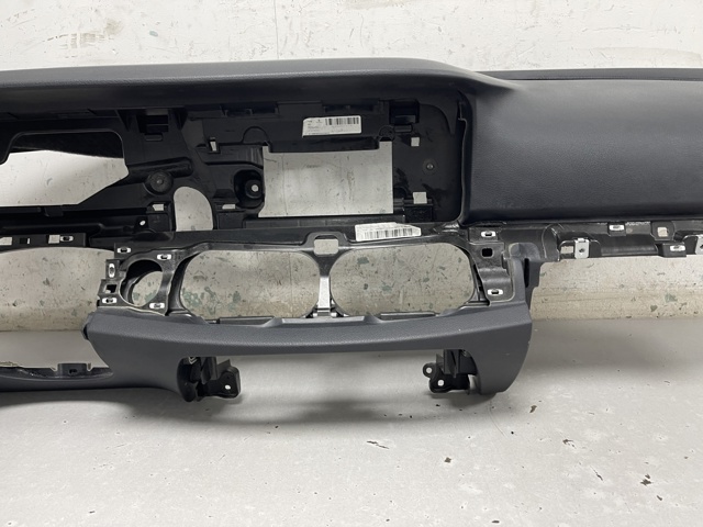 Передня панель A2136809404 MERCEDES