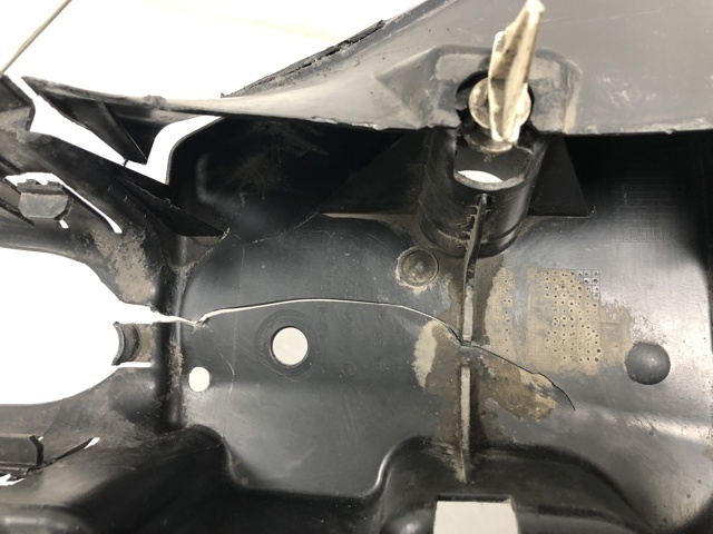 Захист заднього нижнього важеля A2223520391 MERCEDES