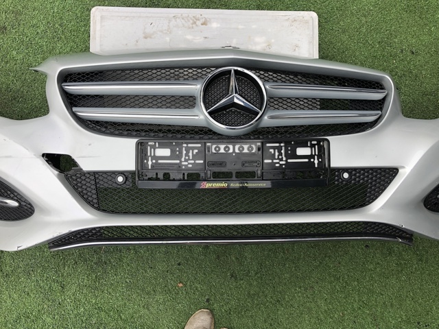 Буфер (бампер) передній A2468804640 MERCEDES