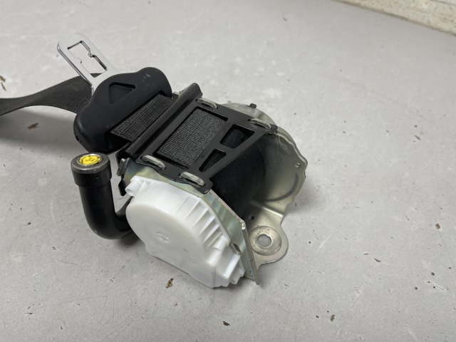 Пасок безпеки задній правий A2978601000 MERCEDES