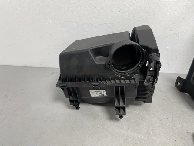 Коробка фільтра A6070900301 MERCEDES