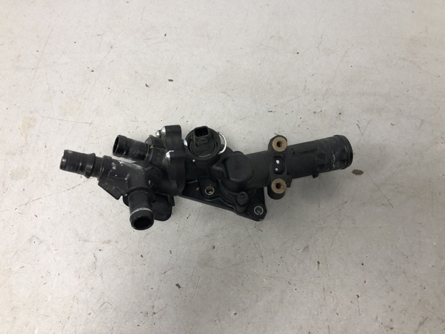 Корпус термостата в зборі A6072000415 MERCEDES