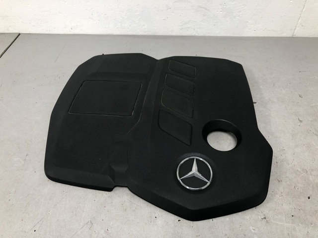 Кришка двигуна декоративна A6540107600 MERCEDES