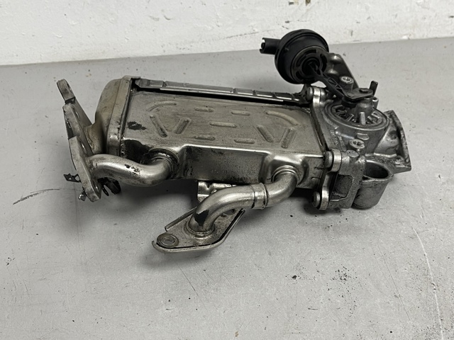 Радіатор системи рециркуляції ОГ A6541407600 MERCEDES