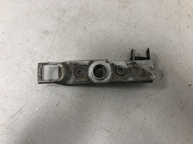 Замок кришки капота A9067500450 MERCEDES
