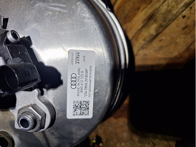 Вакуумний підсилювач гальм 8W0612103G VAG