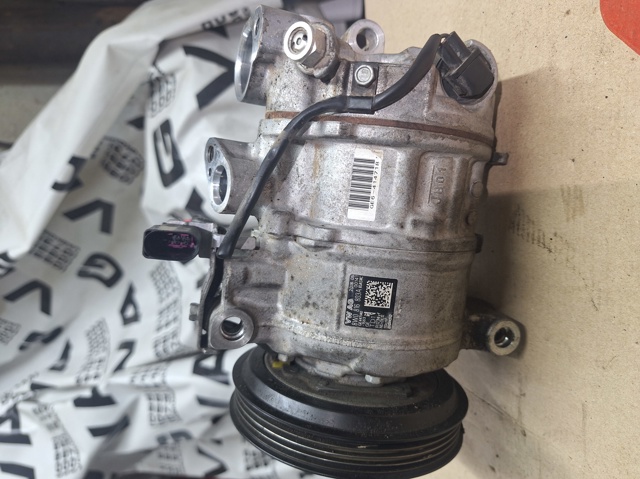 Компресор холодоагенту 8W0816803A VAG