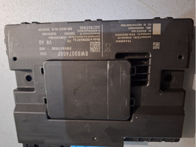 Прилади й апаратура діагностики 8W8907468F VAG