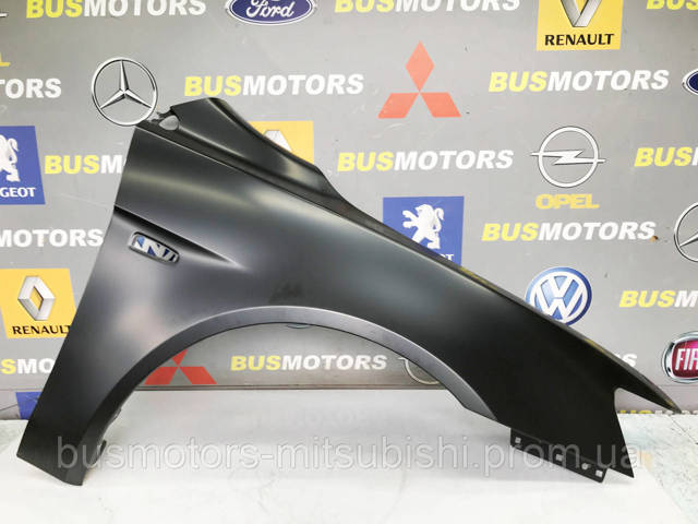 Переднє праве крило 5220C528 MITSUBISHI