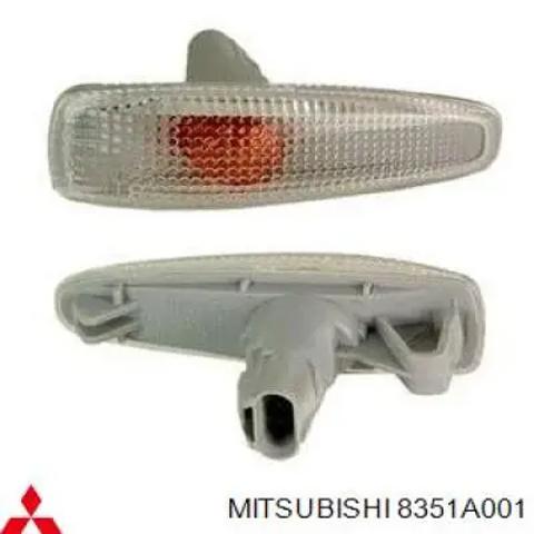 Повторювач повороту в крило 8351A001 MITSUBISHI