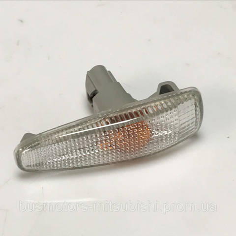 Поворітель повороту на крилі 8351A065 MITSUBISHI