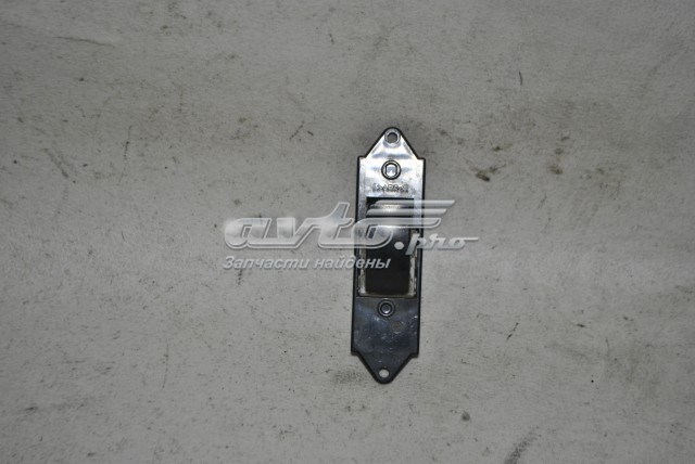Кнопковий блок керування склопідіймачами передній правий MR587944 MITSUBISHI