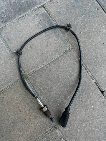 Датчик температури відпрацьованих газів (ВГ), перед турбіною 03L906088BE VAG