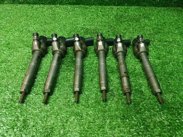 Форсунка паливна 0445110616 BOSCH