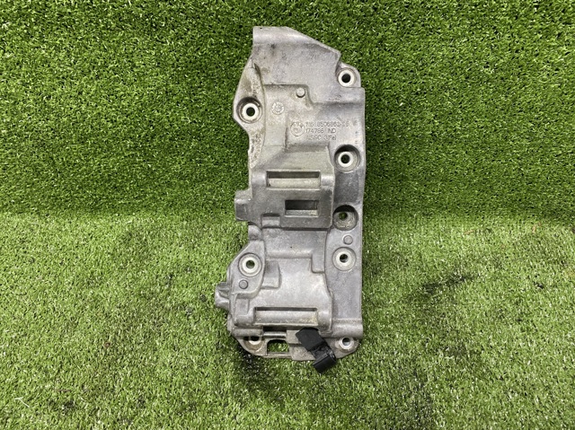 Кронштейн компресора кондиціонера 11168506863 BMW