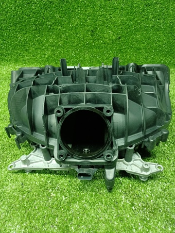 Колектор впускний 11617588126 BMW