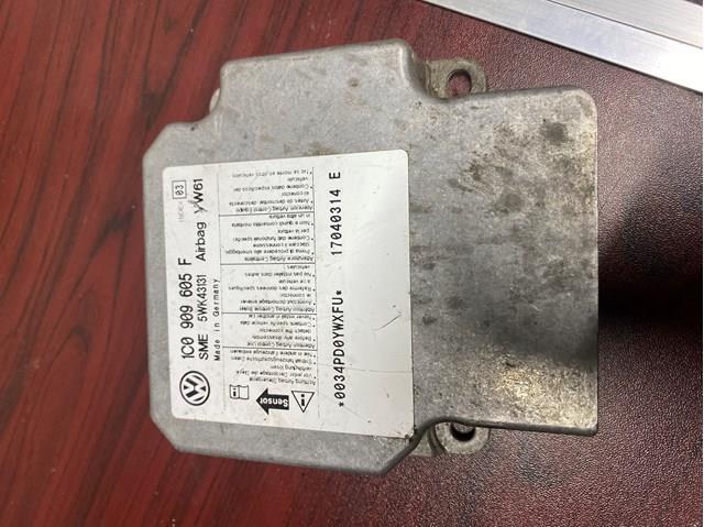 Модуль-процесор керування подушки безпеки 1C0909605F VAG