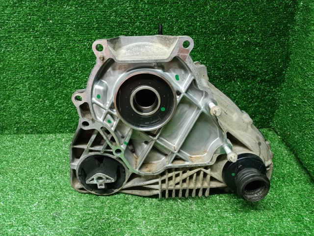 Коробка роздавальна 27108643151 BMW