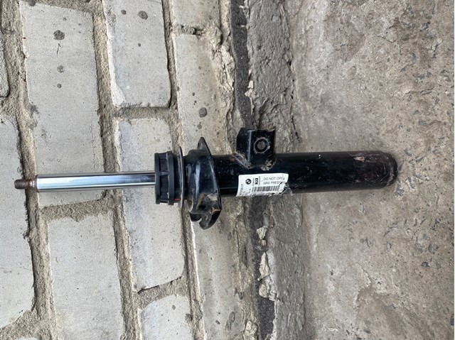 Стійка передня права 31316873758 BMW