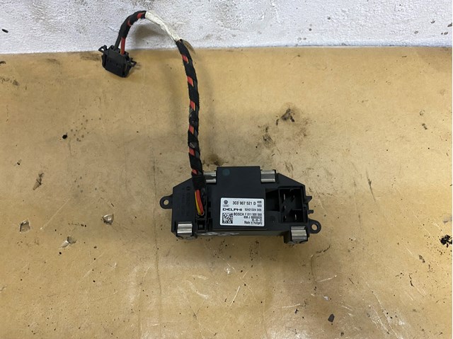 Регулятор оборотів пічки 3C0907521D VAG