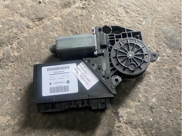 Мотор склопідйомника дверей задніх, лівих 3D0959795E VAG