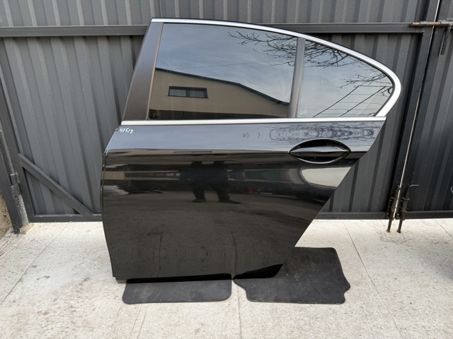 Двері задні 41009628755 BMW