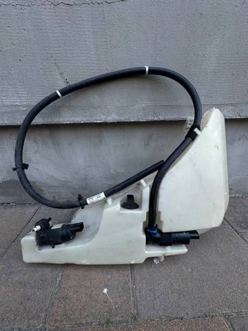 Бачок для омивайки 4G8955451D VAG