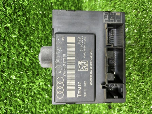 Блок комфорту задніх дверей 4L0959794B VAG