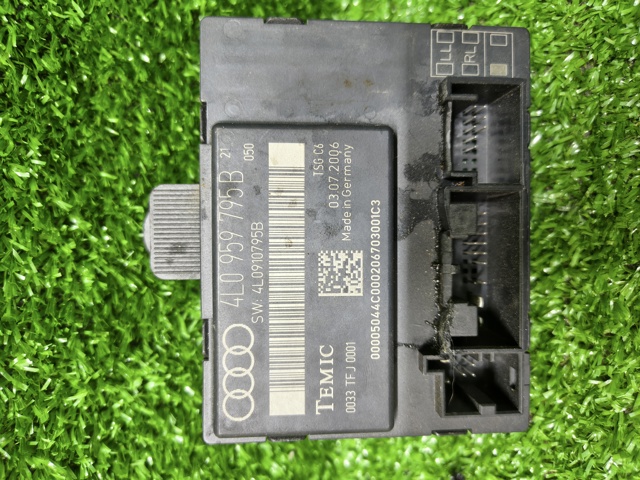 Блок комфорту задніх дверей 4L0959795B VAG