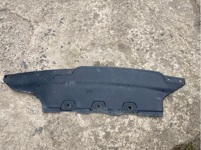 Направляюча заднього бампера 51127906845 BMW