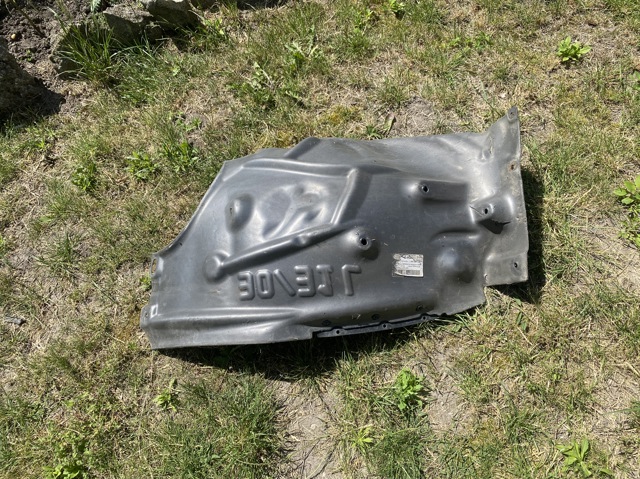 Підкрилок переднього крила, лівий задній 51717260699 BMW