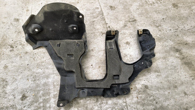 Захисний кожух кермового механізму 51757347022 BMW